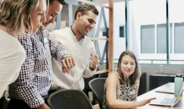 parcelLab Unveils pL Copilot and AI Email Editor at NRF 2025 to Revolutionize Post-Purchase Experience